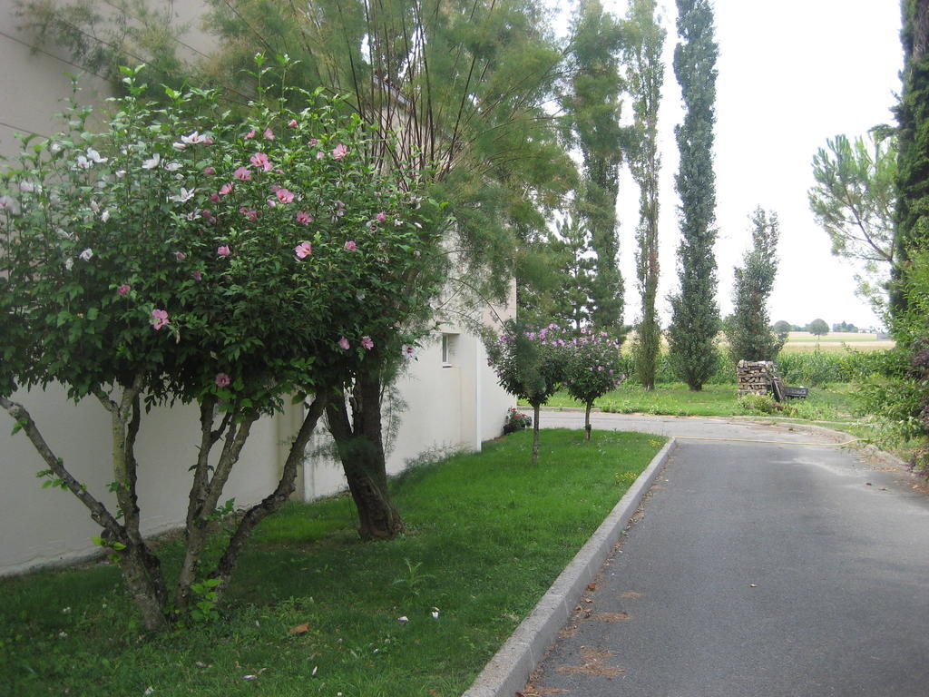 Barbezieux-Saint-Hilaire Hotel Bon Repos מראה חיצוני תמונה